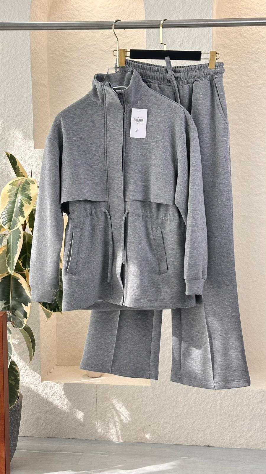 بدلة نسائي سحاب