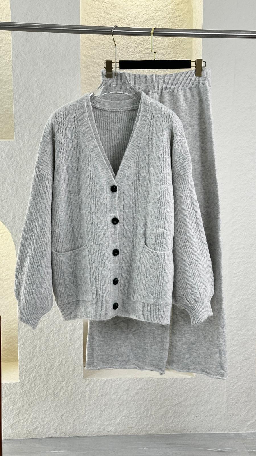 بدلة نسائي 3 قطع