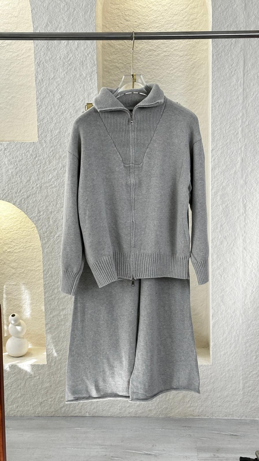 بدلة نسائي غولة