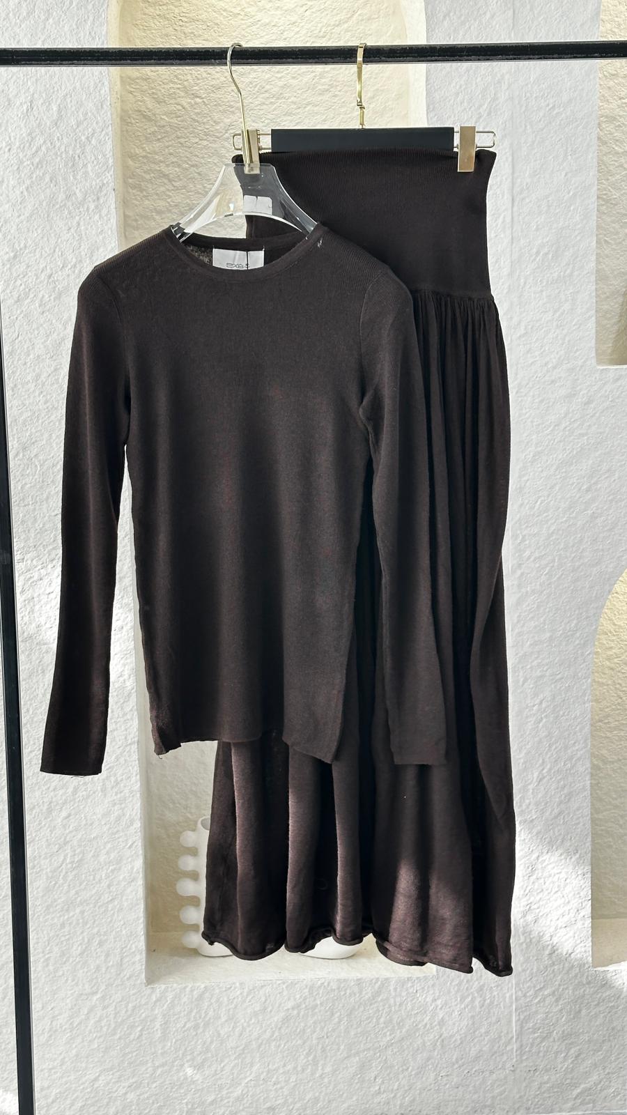 بدلة نسائي تنورة