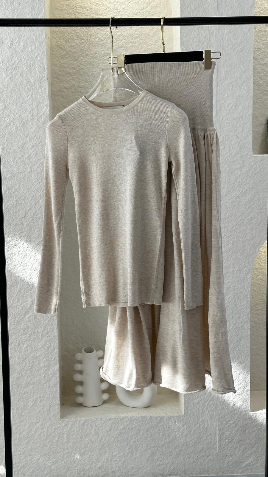 بدلة نسائي تنورة