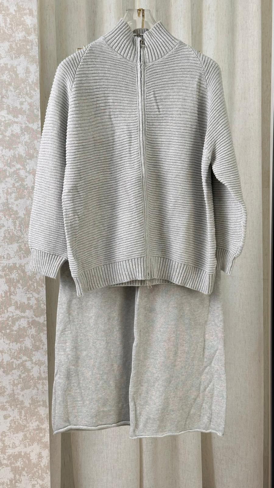 بدلة نسائي سحاب