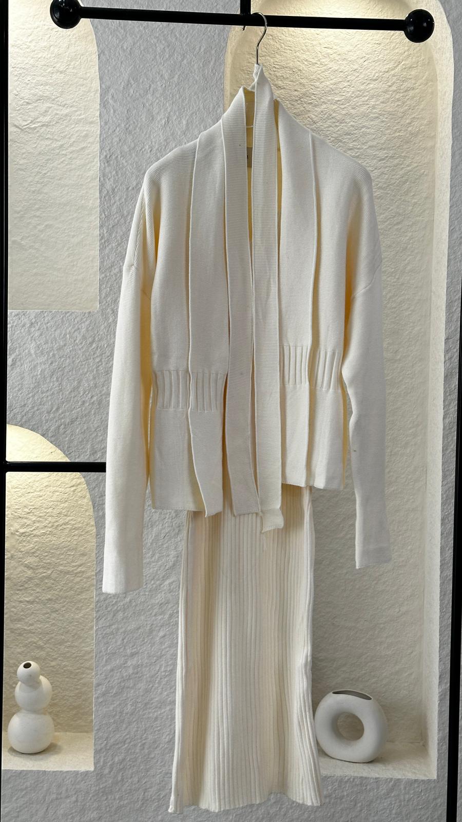 بدلة نسائي رابطة