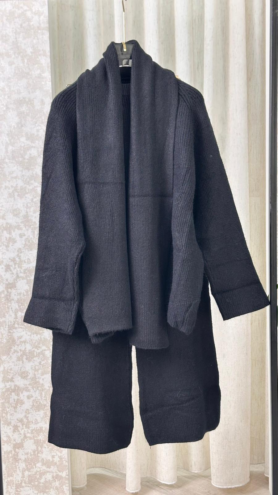 بدلة نسائي اسكارف