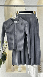 بدلة تنورة نسائي