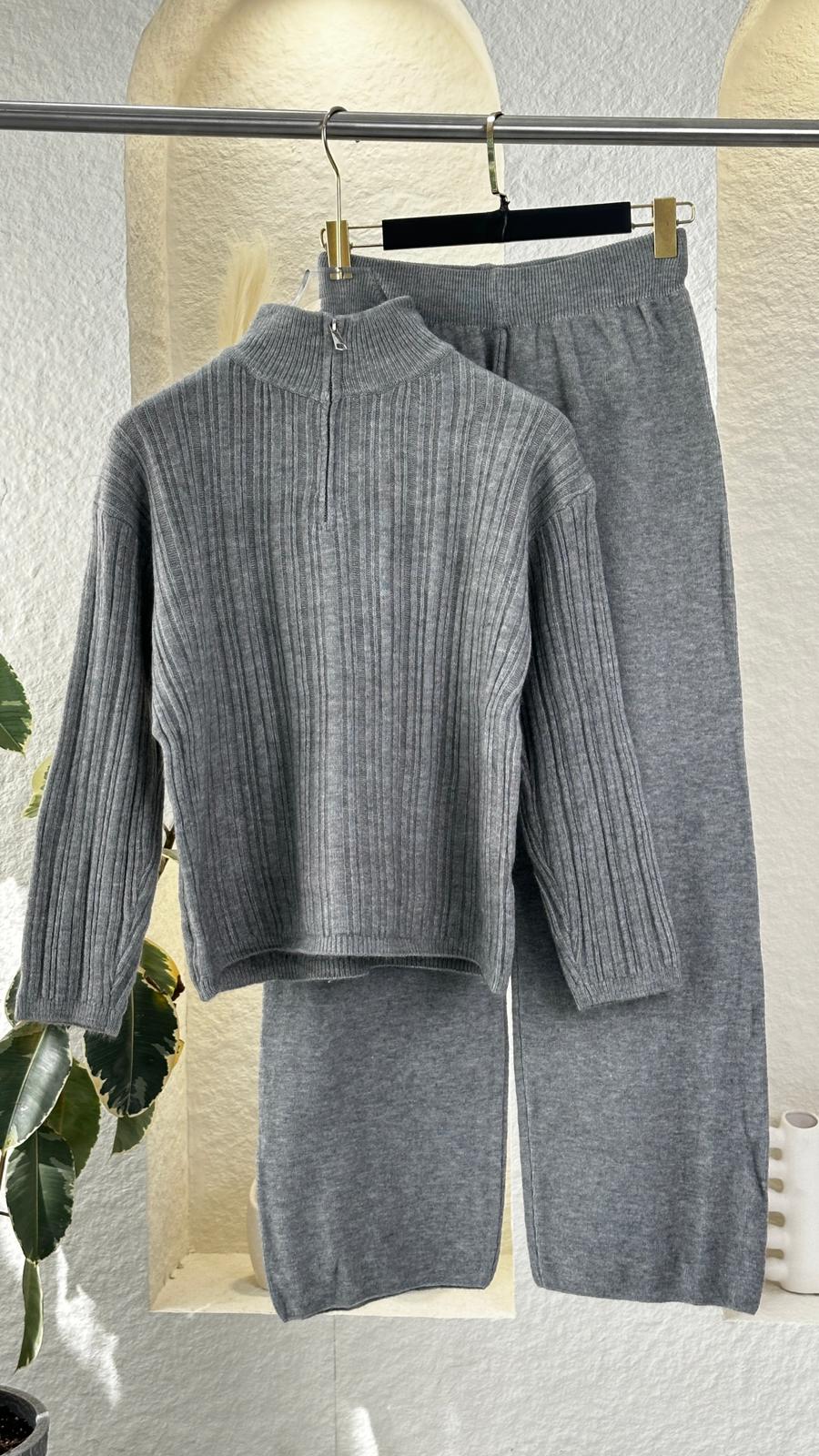 بدلة نسائي سحاب