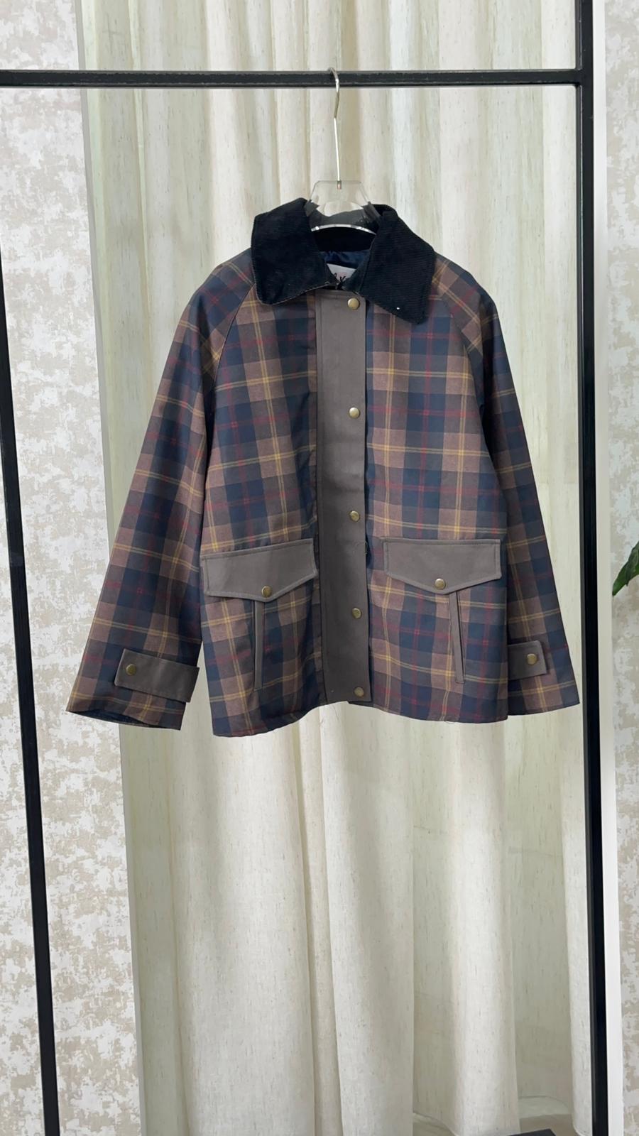 جاكيت نسائي كاروهات