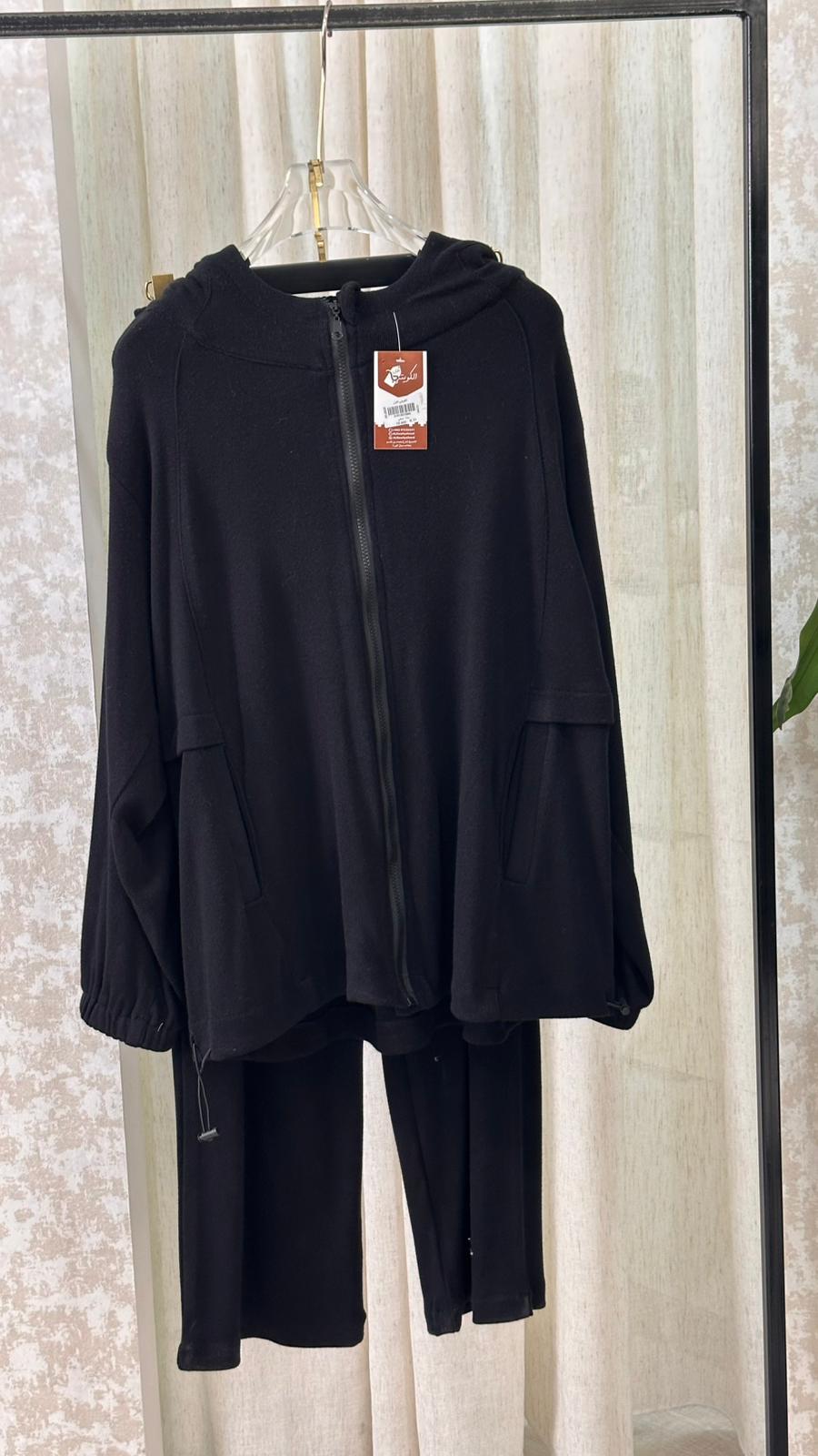 بدلة نسائي بطاقية وسحاب