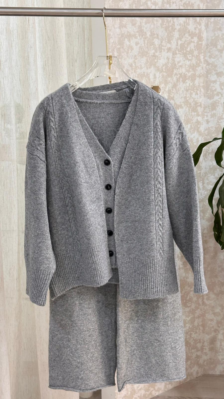 بدلة نسائي 3 قطع