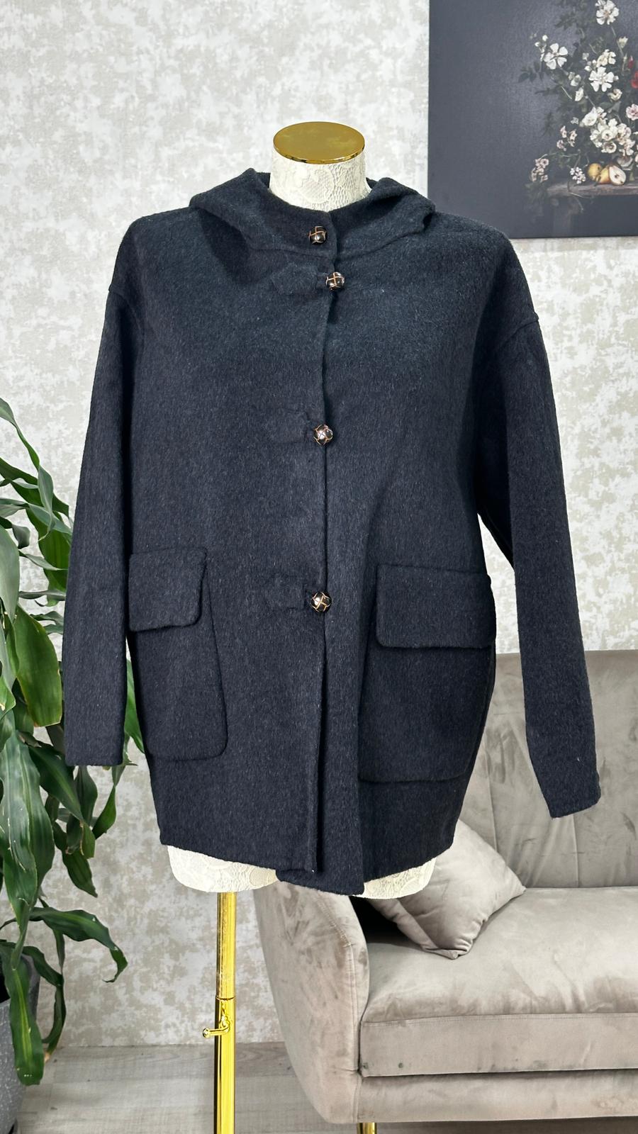 جاكيت نسائي جوخ قصير