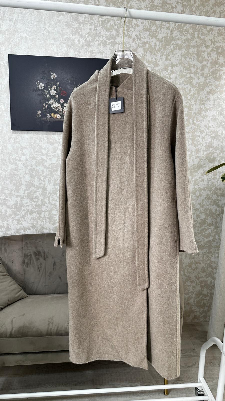 جاكيت نسائي طويل