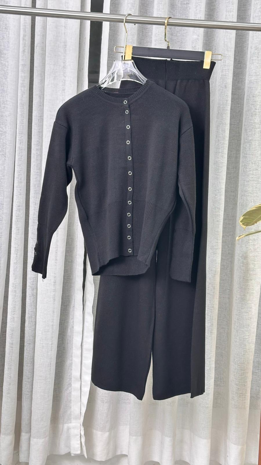 بدلة نسائي ازرار