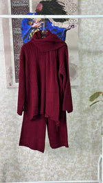 بدلة نسائي سكارف