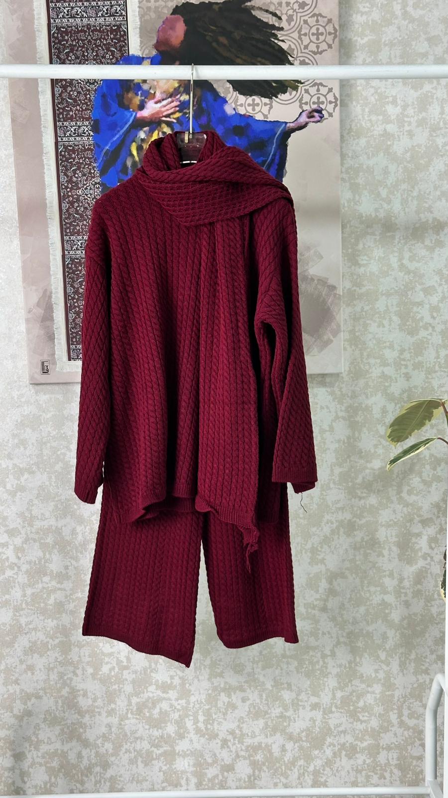 بدلة نسائي سكارف