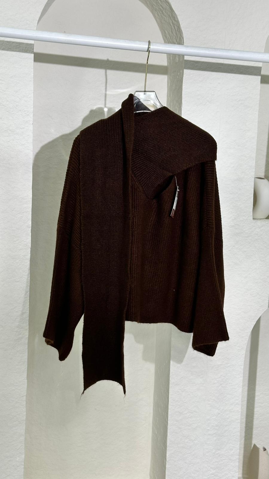 بلوزة اسكارف