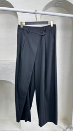 بنطلون نسائي