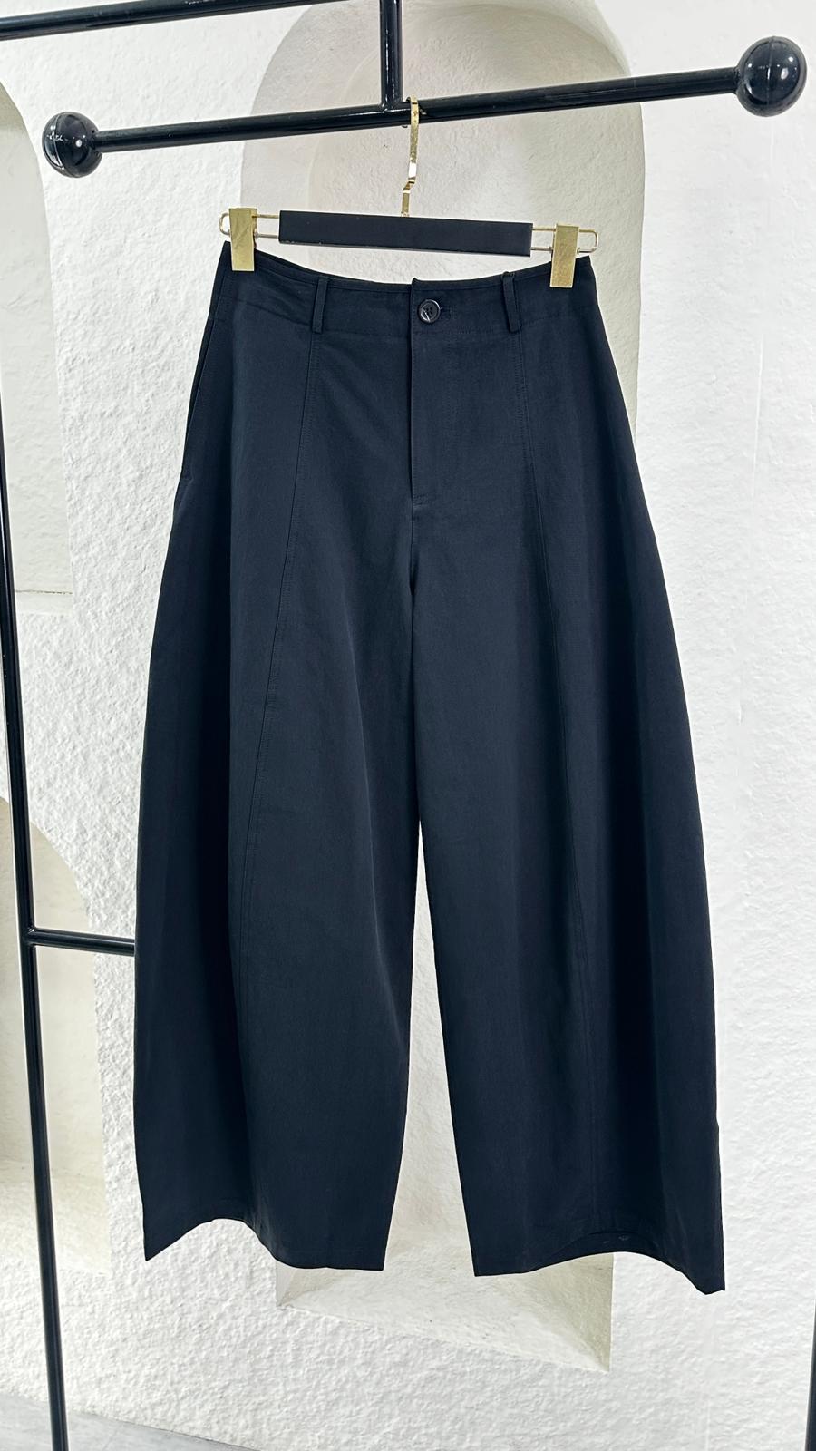 بنطلون نسائي