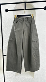 بنطلون نسائي واسع