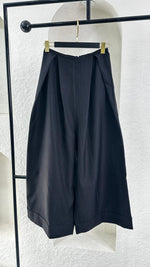 بنطلون نسائي