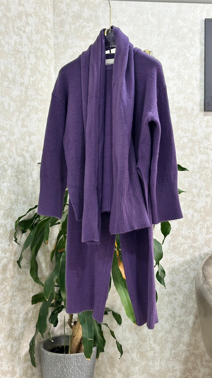 بدلة نسائي اسكارف