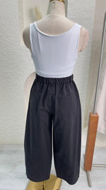 بنطلون نسائي