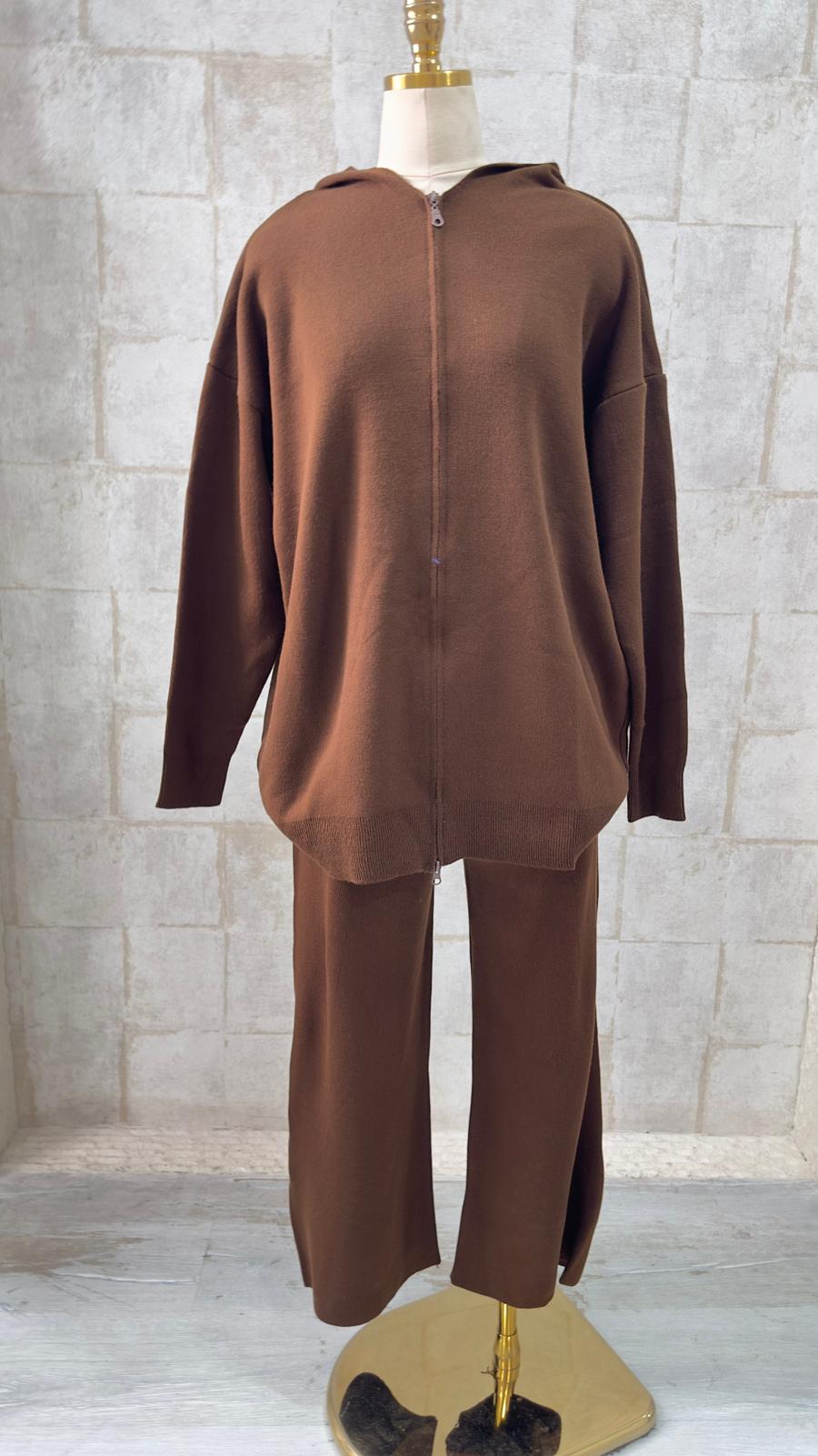 بدلة نسائي كبوس سحاب