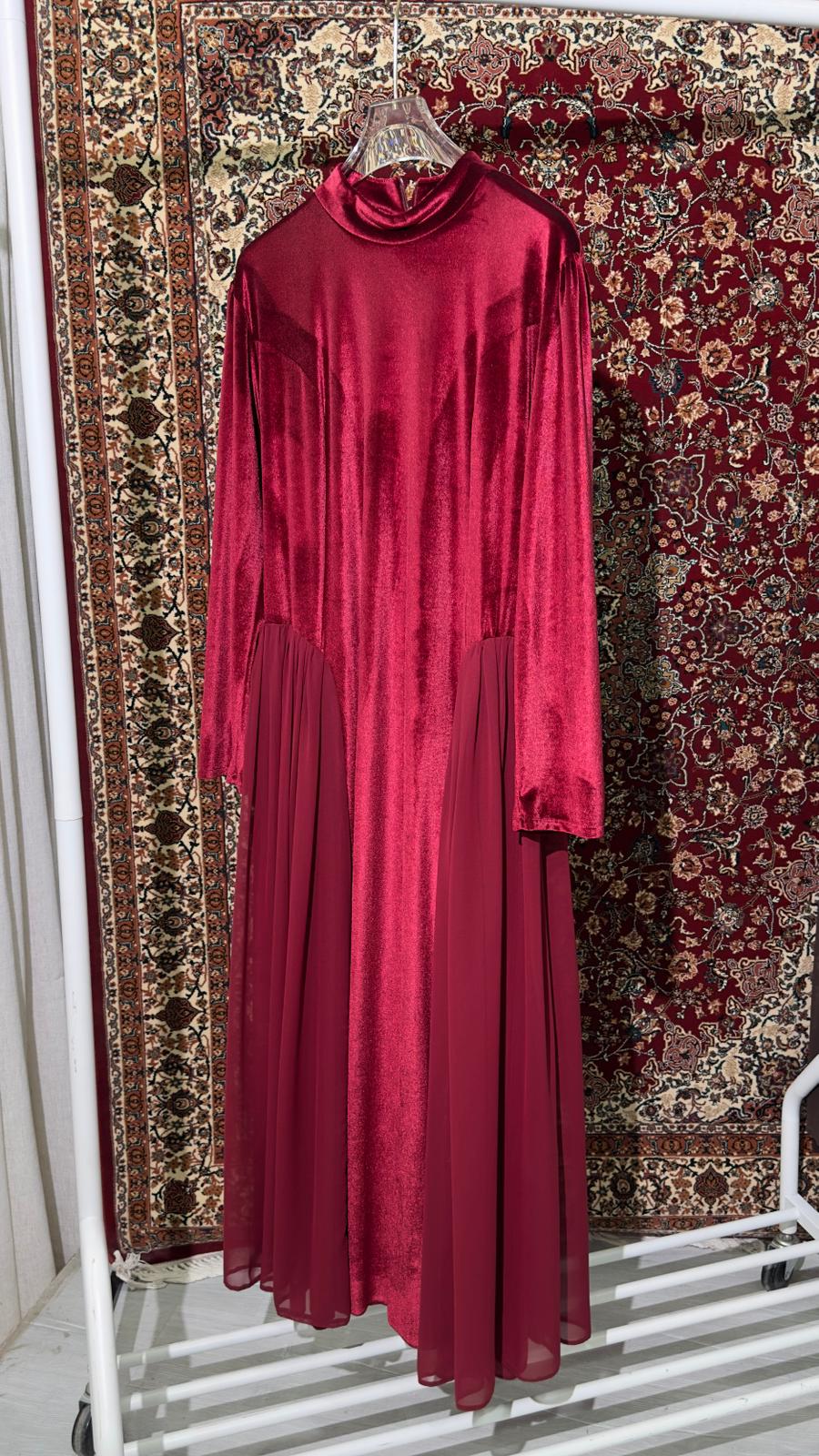 فستان نسائي مخمل