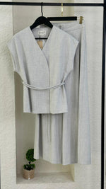 بدلة نسائي من غير اكمام