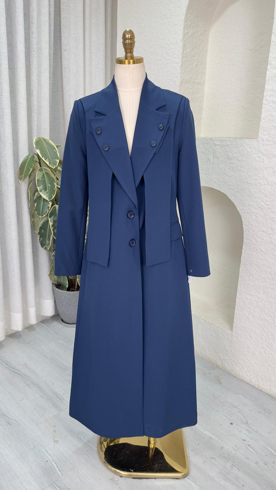 جاكيت اسكارف