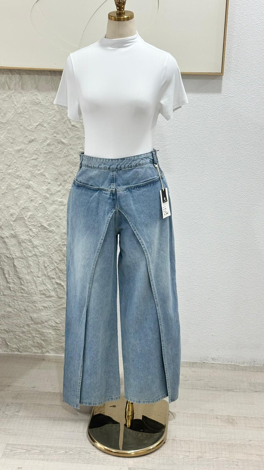 بنطلون جينز نسائي