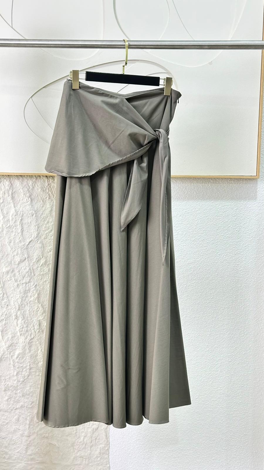 تنورة نسائي