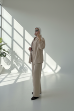 بدلة نسائي