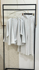 بدلة نسائي
