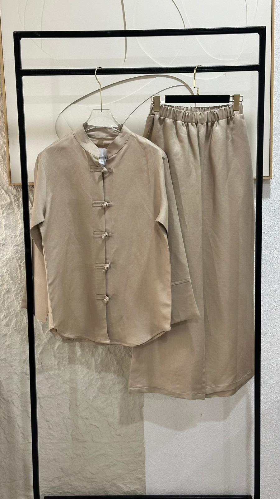 بدلة نسائي