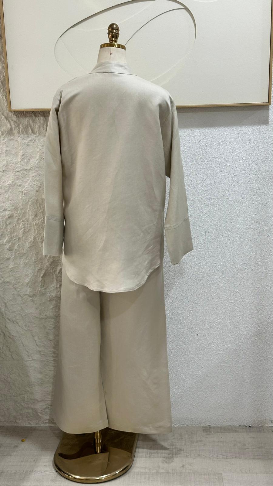 بدلة نسائي