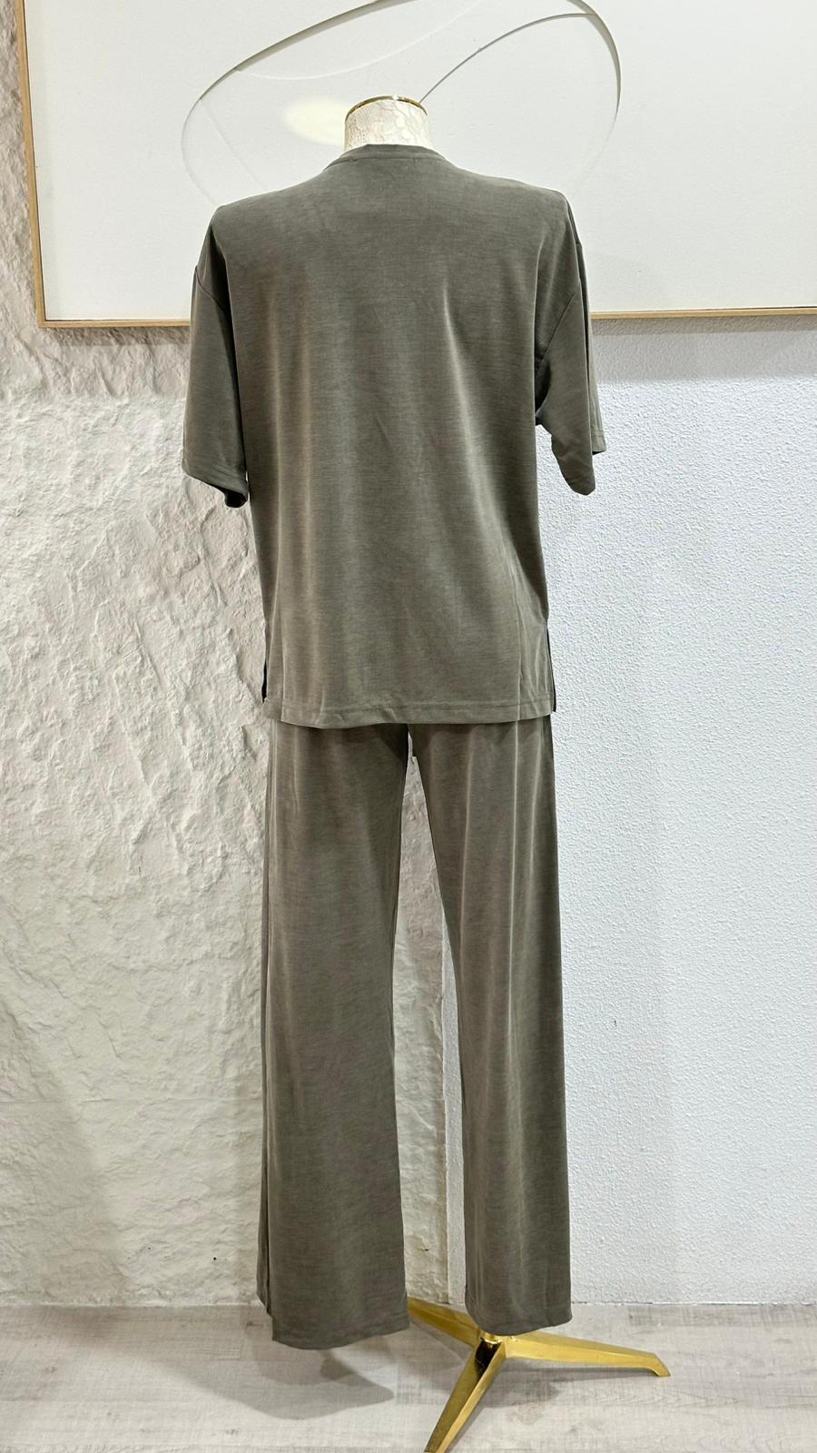 بدلة نسائي قبةV