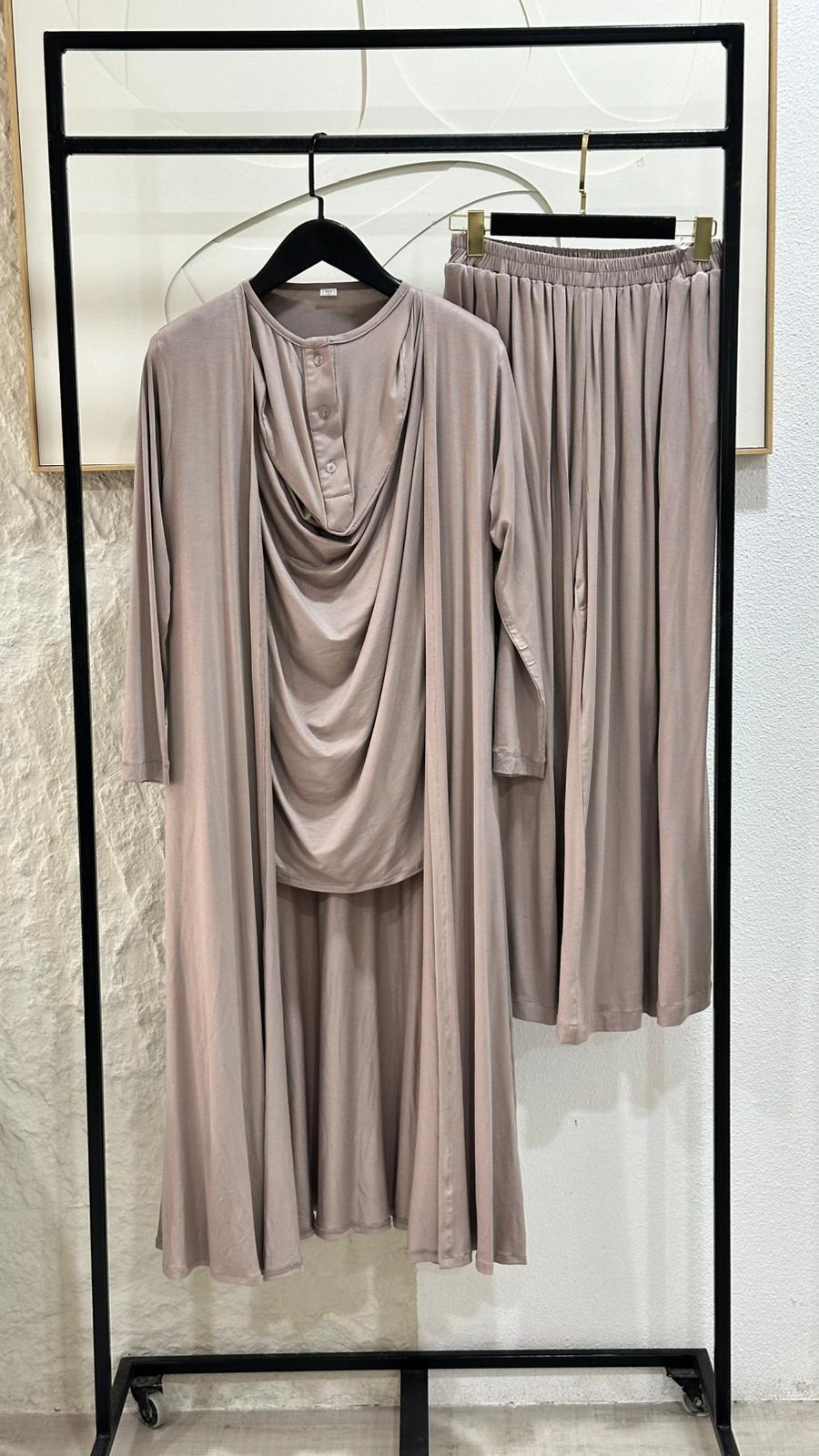 بدلة نسائي 3 قطع