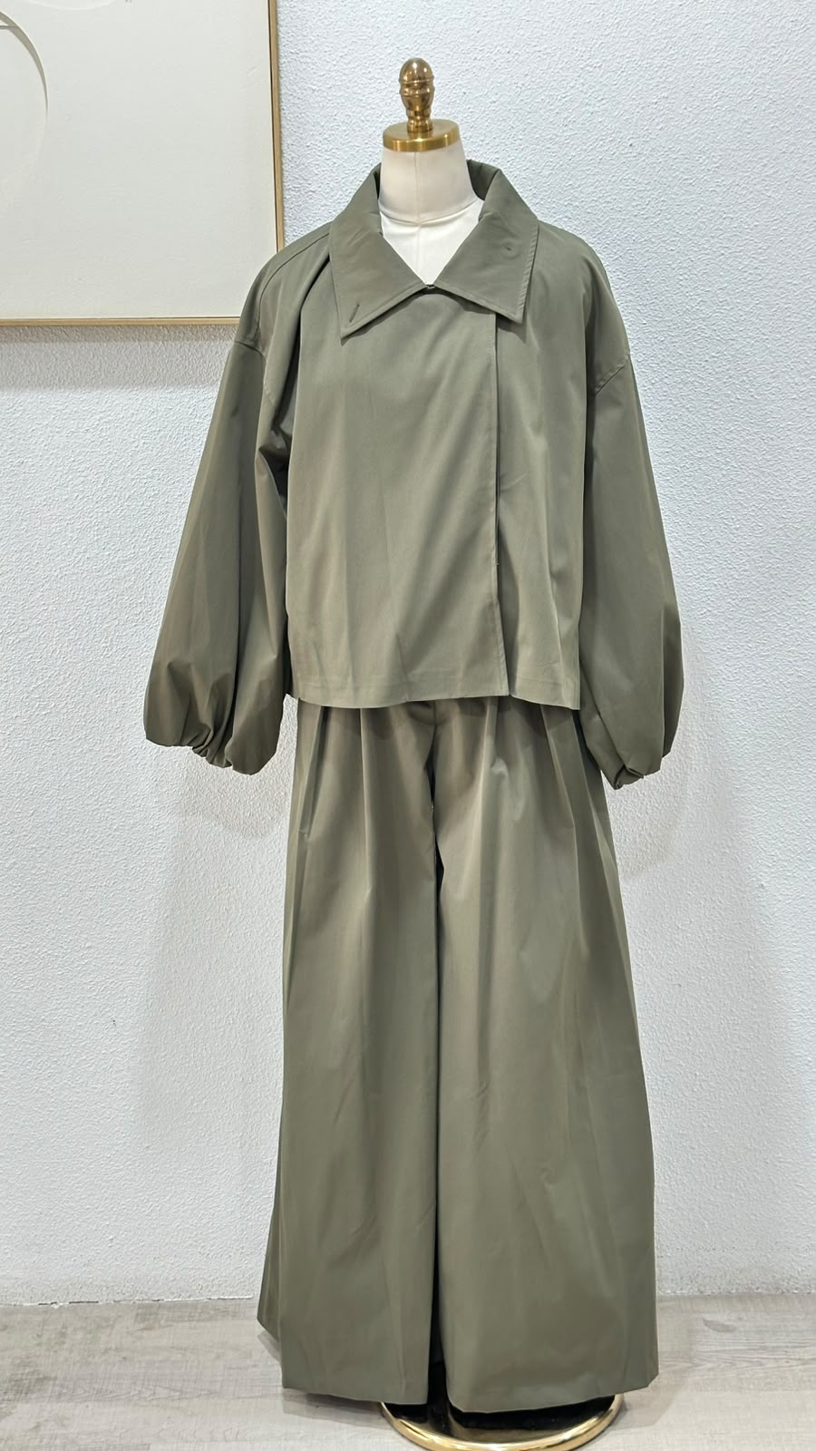 بدلة نسائي