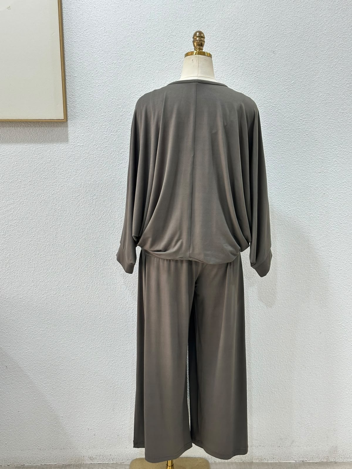 بدلة نسائي