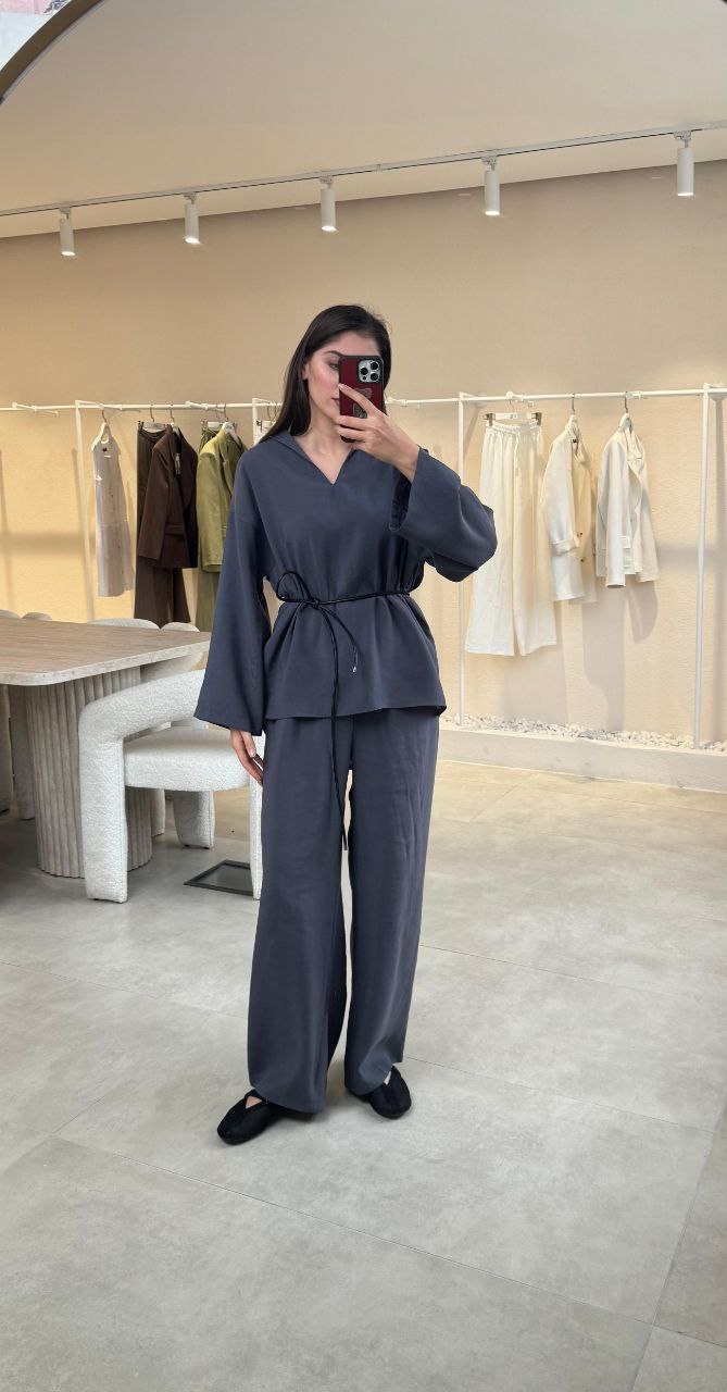 بدلة نسائي مزموم الخصر