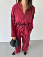 بدلة نسائي مزموم الخصر