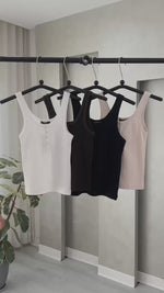 توب نسائي بازرار