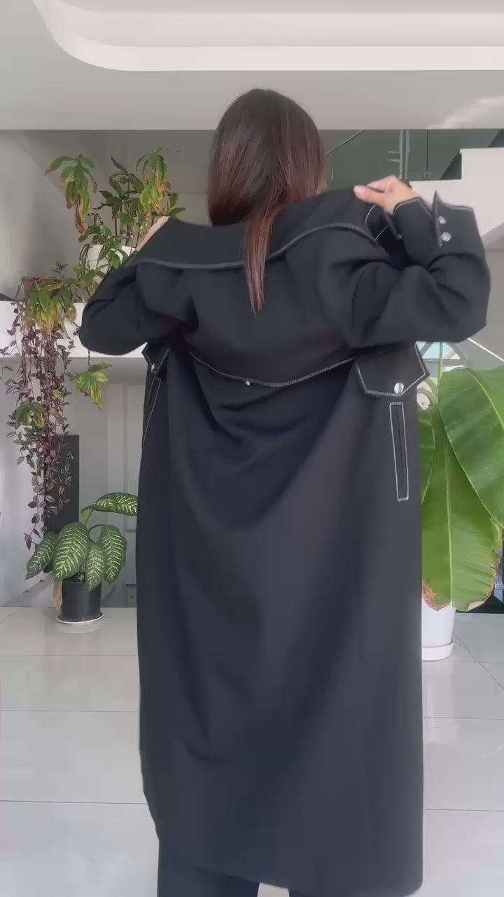 جاكيت نسائي بياقة كلاسيكية