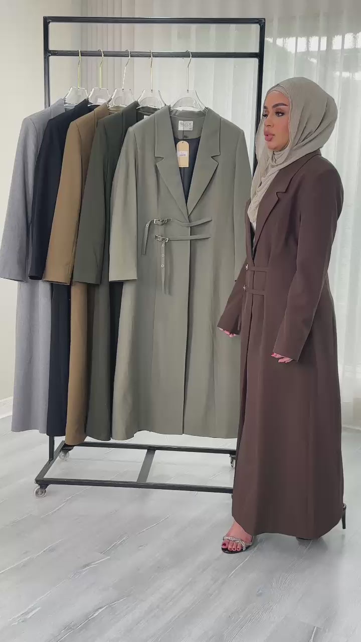جاكيت نسائي بشكل حزام