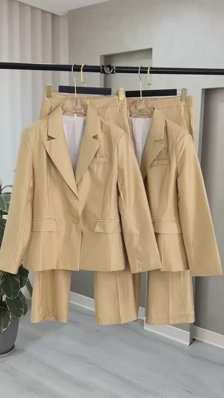 بدلة نسائي محتشمة