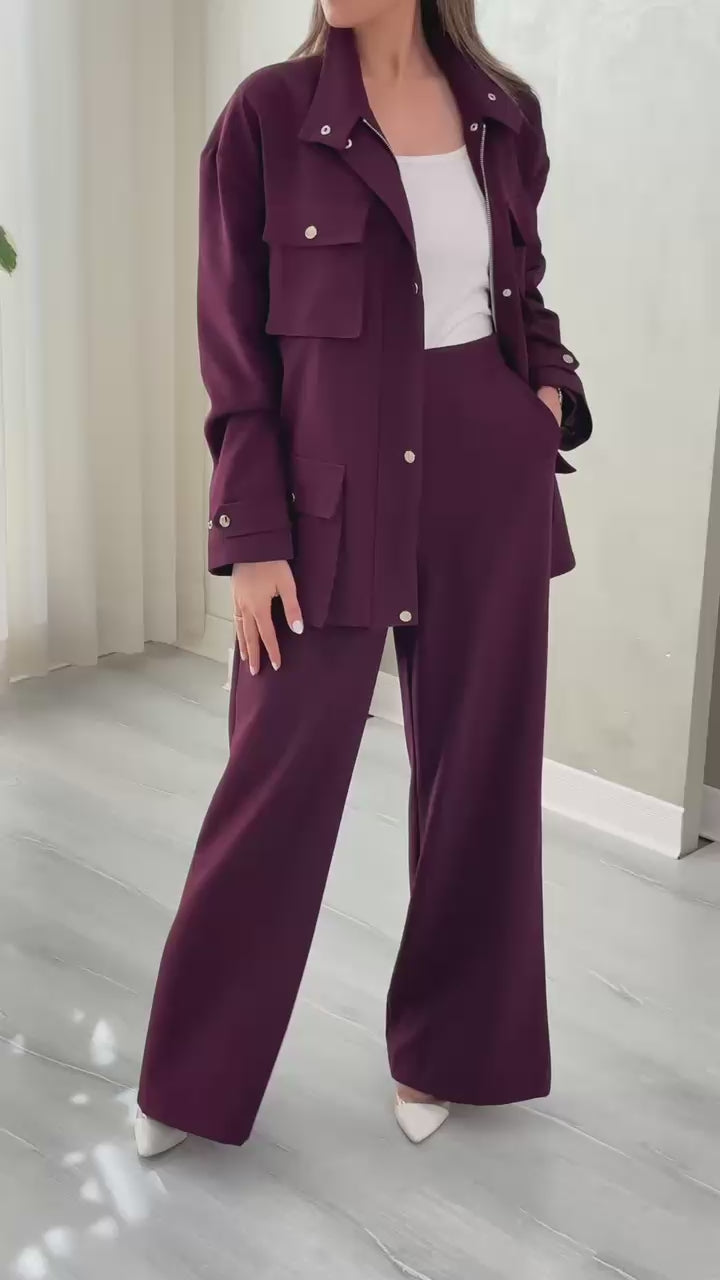 بدلة نسائي بجيوب كبيرة