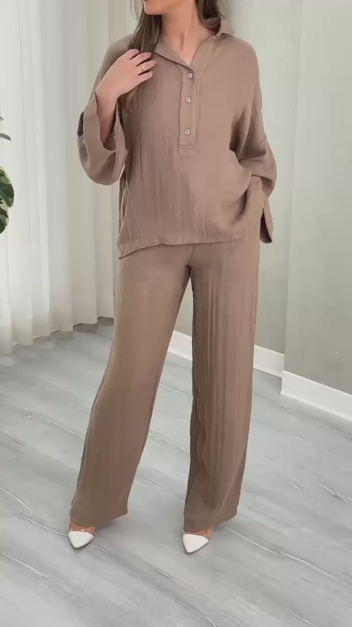 بدلة نسائي بثلاث ازرار