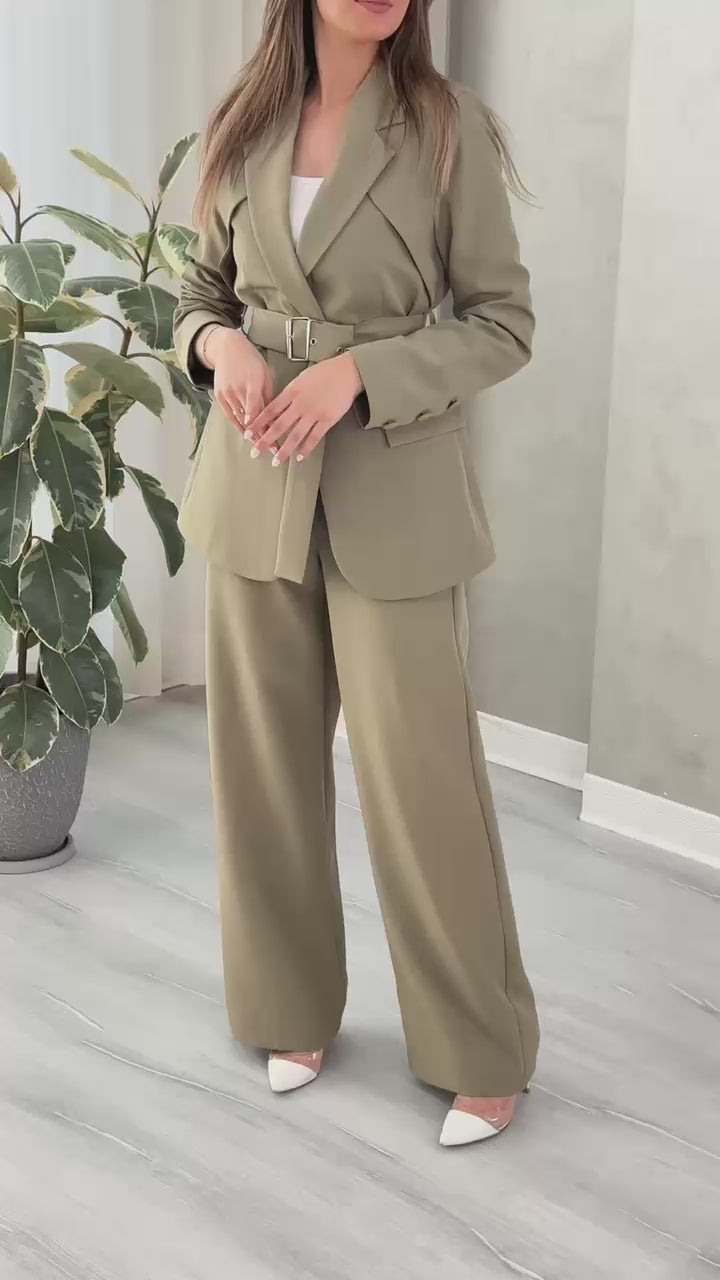 بدلة نسائي قصير حزام