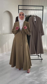 جاكيت نسائي مع ازرار