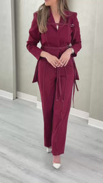 بدلة نسائي مع احزمة